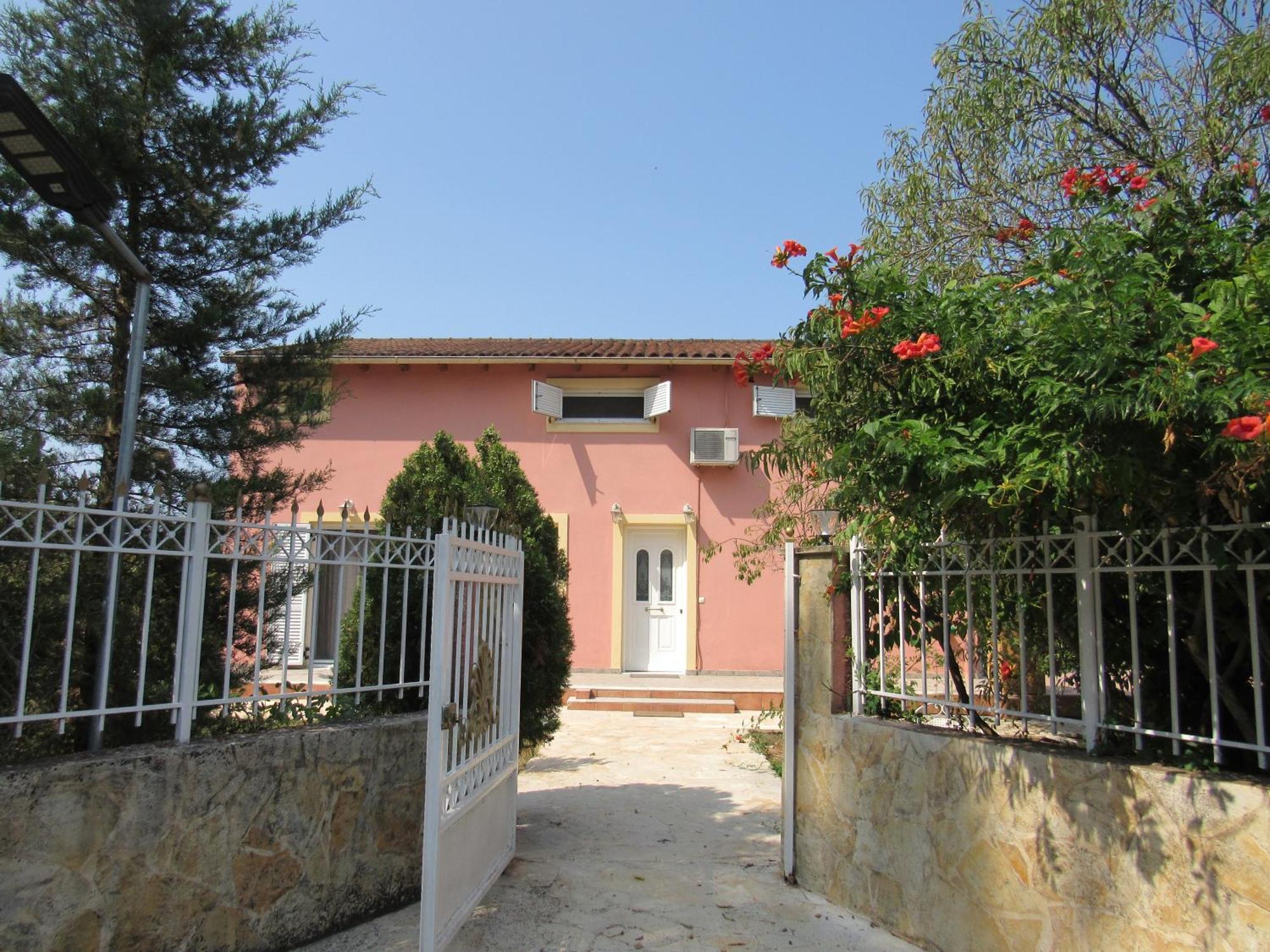 Catherine's Maisonette Holiday home *