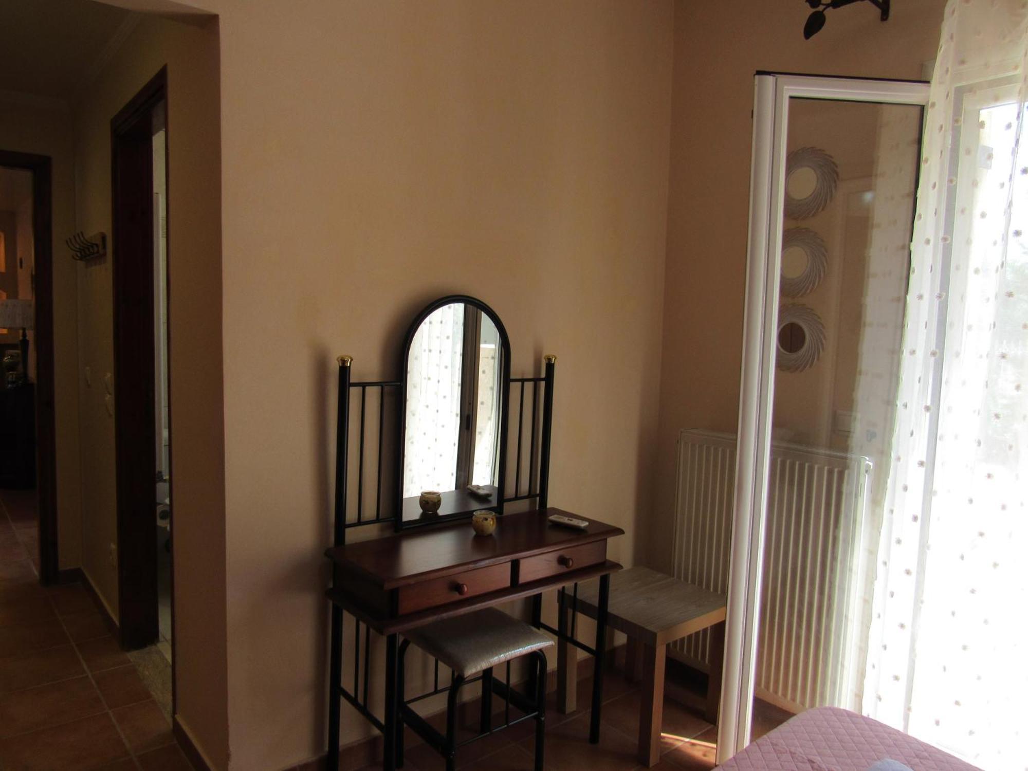 Holiday home Catherine's Maisonette *